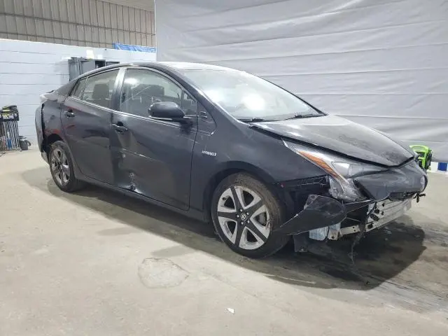 2017 TOYOTA PRIUS   