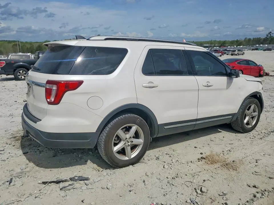 2019 FORD EXPLORER XLT  