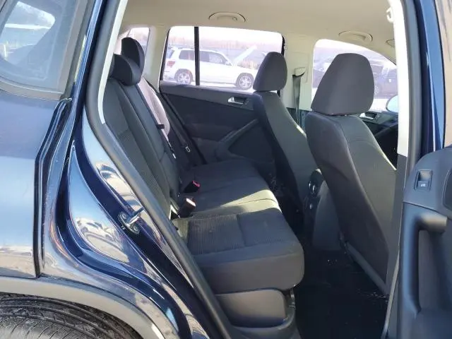 2015 VOLKSWAGEN TIGUAN S  