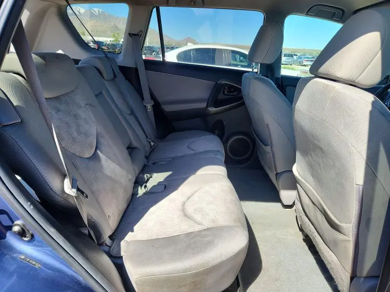 2011 TOYOTA RAV4 BASE  