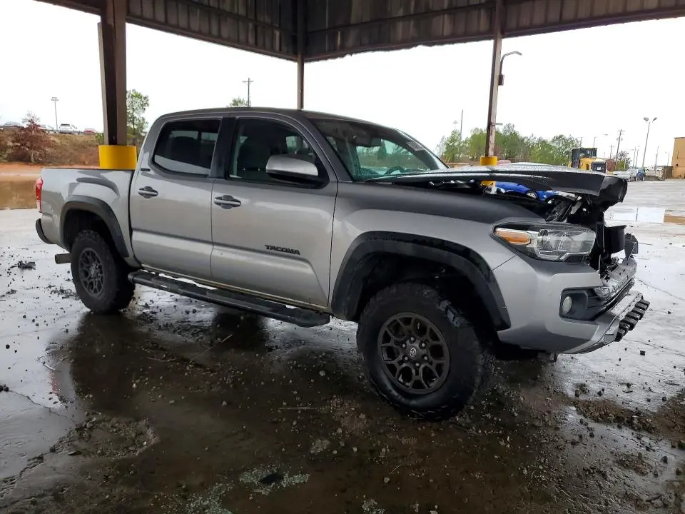2017 TOYOTA TACOMA SR5 V6  