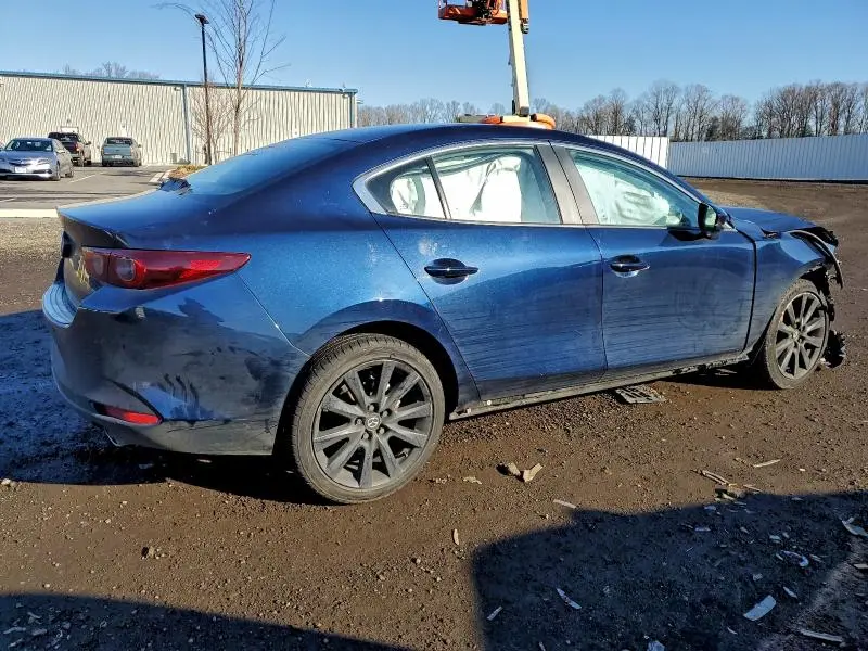 2024 MAZDA 3 SELECT SPORT  