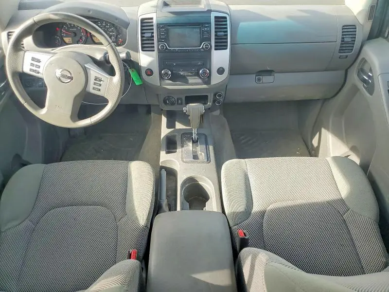 2015 NISSAN FRONTIER SV  