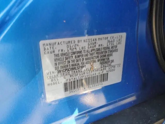 2024 NISSAN KICKS SV  