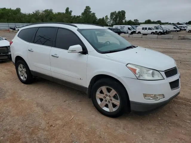2010 CHEVROLET TRAVERSE LT  