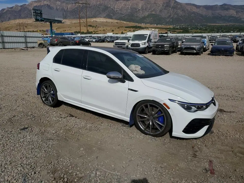 2024 VOLKSWAGEN GOLF R   
