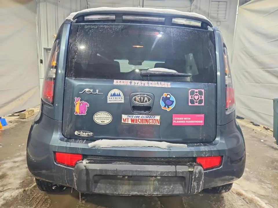 2011 KIA SOUL +  