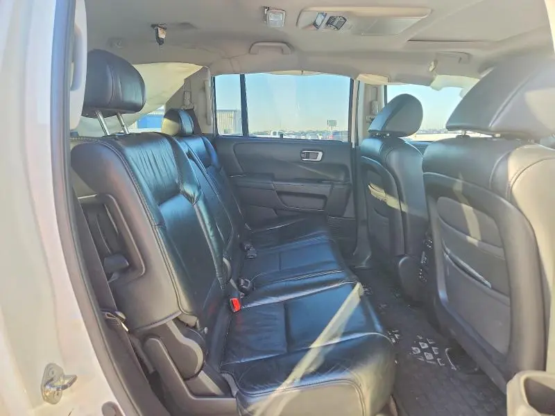 2011 HONDA PILOT TOURING  