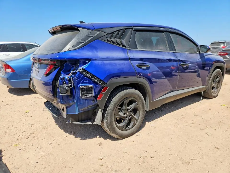 2023 HYUNDAI TUCSON SE  