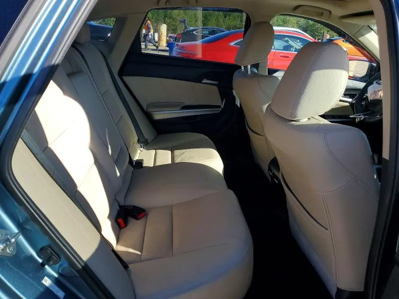 2013 HONDA CROSSTOUR   