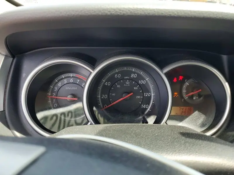 2012 NISSAN VERSA 1.8 S  