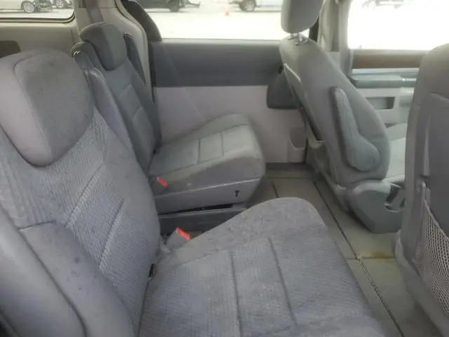 2010 CHRYSLER TOWN & COUNTRY TOURING  