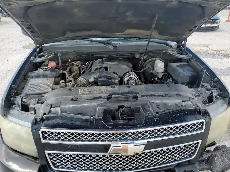 2011 CHEVROLET SUBURBAN K1500 LT  