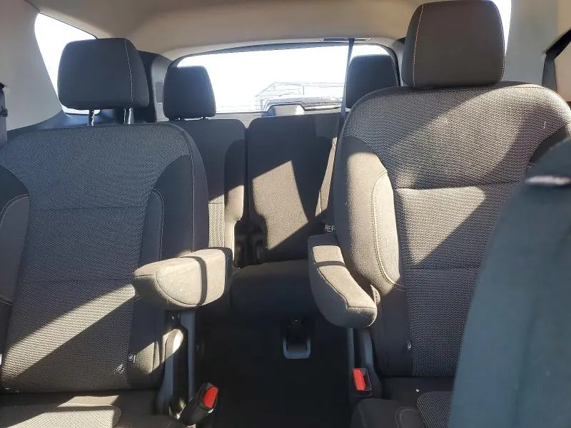 2019 CHEVROLET TRAVERSE LT  