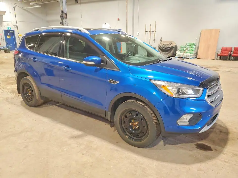 2017 FORD ESCAPE TITANIUM  