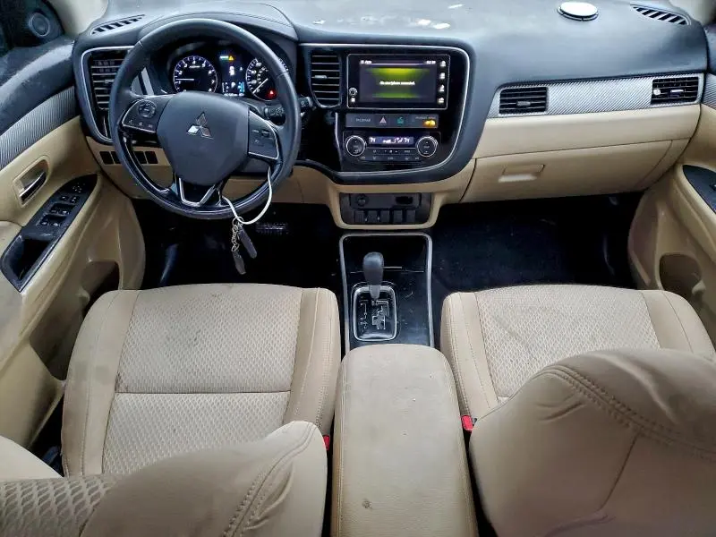 2018 MITSUBISHI OUTLANDER SE  