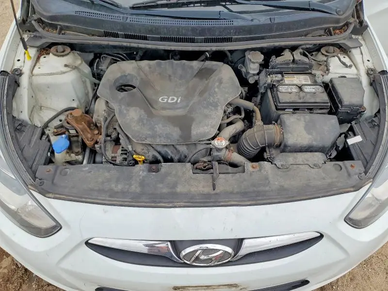 2013 HYUNDAI ACCENT GS  