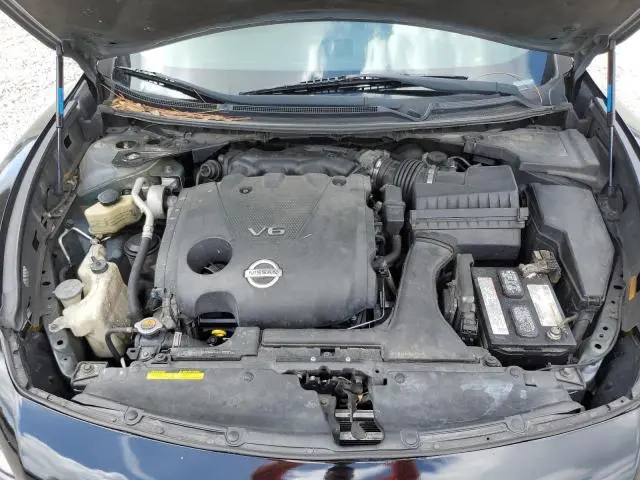 2011 NISSAN MAXIMA S  