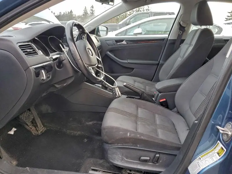 2017 VOLKSWAGEN JETTA SE  