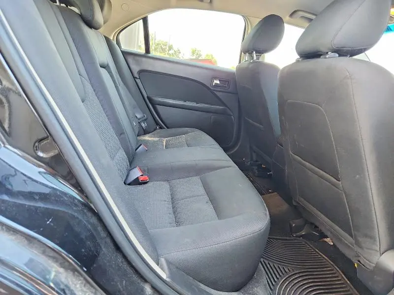 2011 FORD FUSION SE  