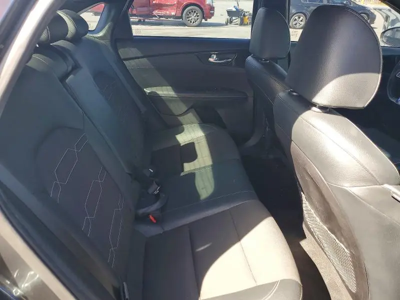 2020 KIA FORTE GT LINE  