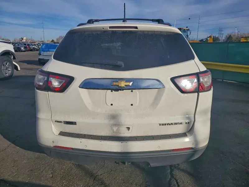 2013 CHEVROLET TRAVERSE LT  