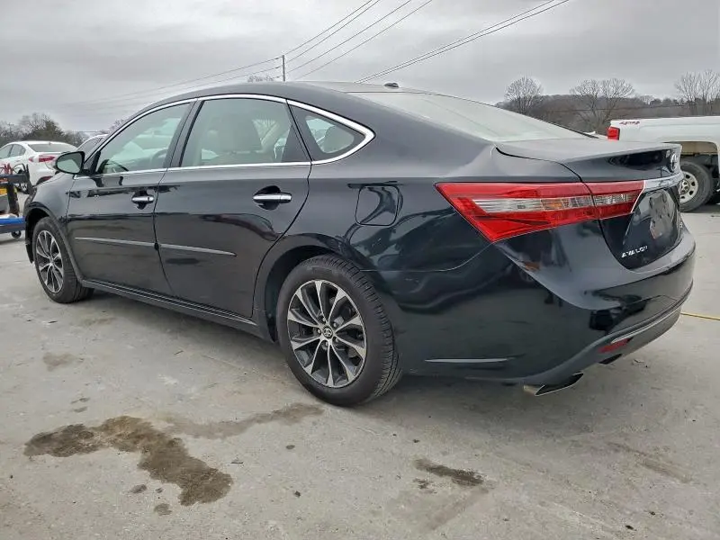 2017 TOYOTA AVALON XLE  