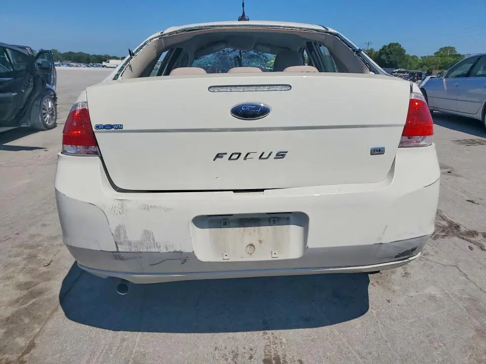 2011 FORD FOCUS SE  