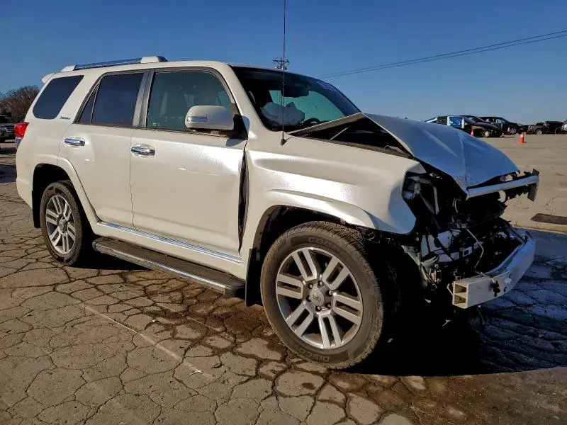 2013 TOYOTA 4RUNNER SR5  