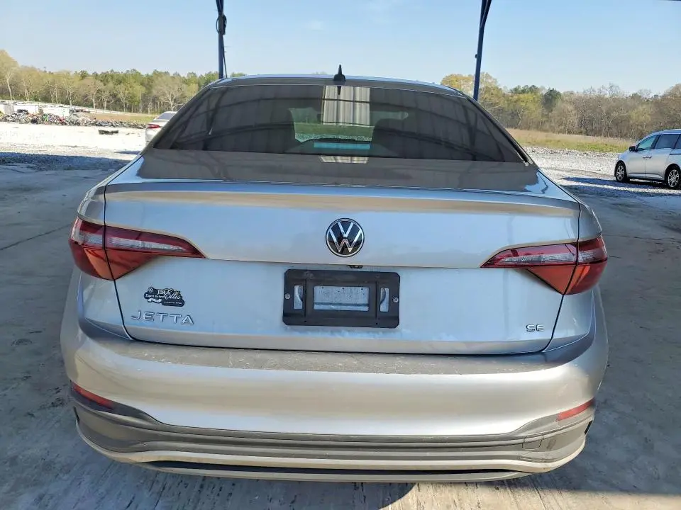 2024 VOLKSWAGEN JETTA SE  