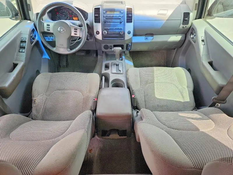 2012 NISSAN FRONTIER S  