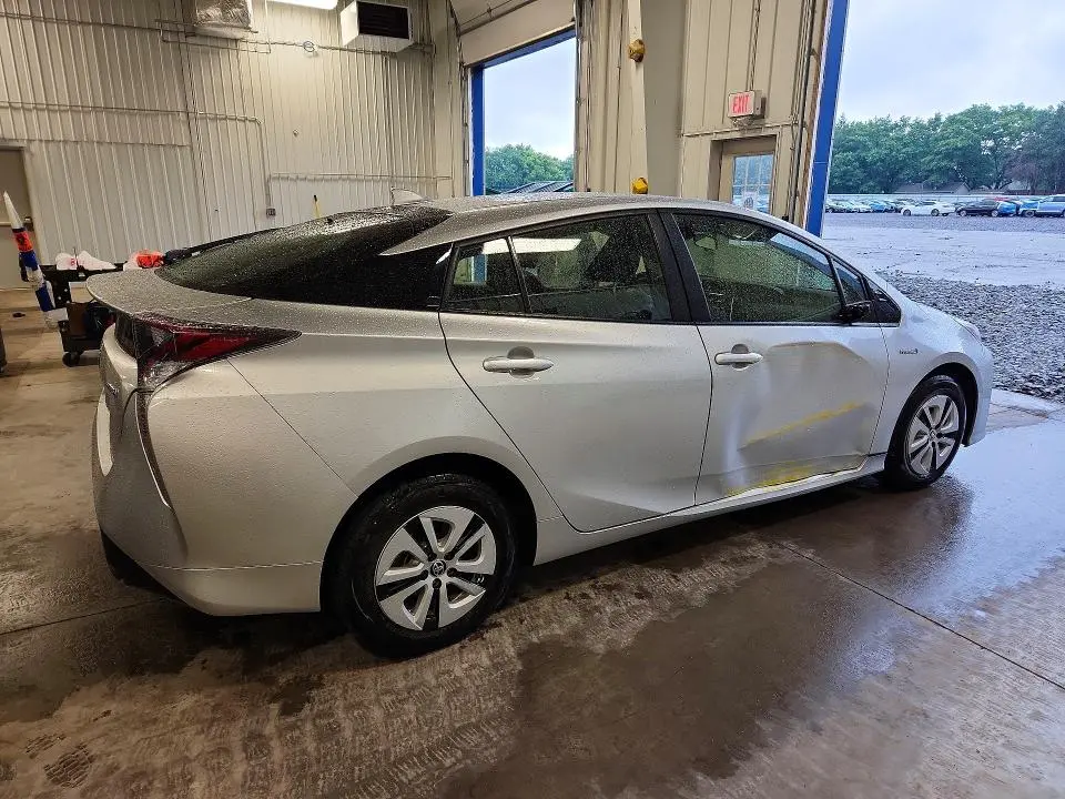 2016 TOYOTA PRIUS THREE  