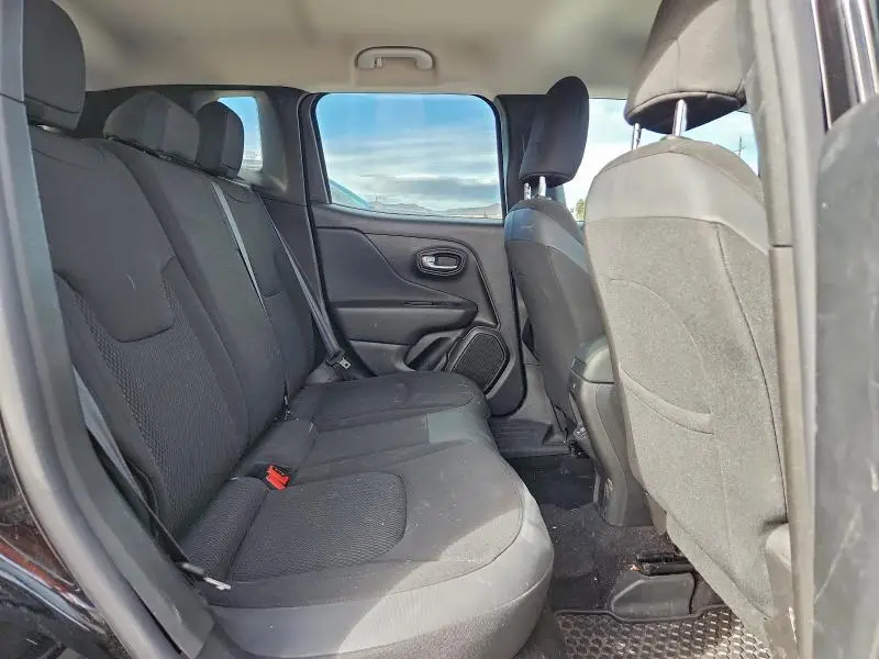 2020 JEEP RENEGADE LATITUDE  