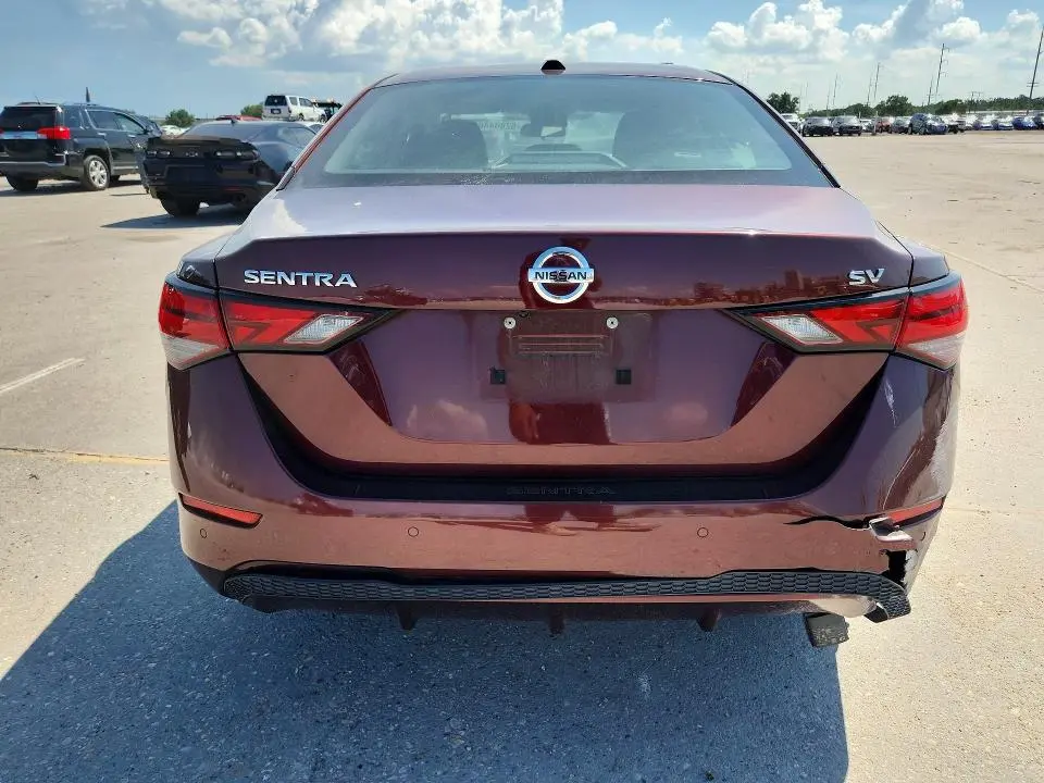 2022 NISSAN SENTRA SV  