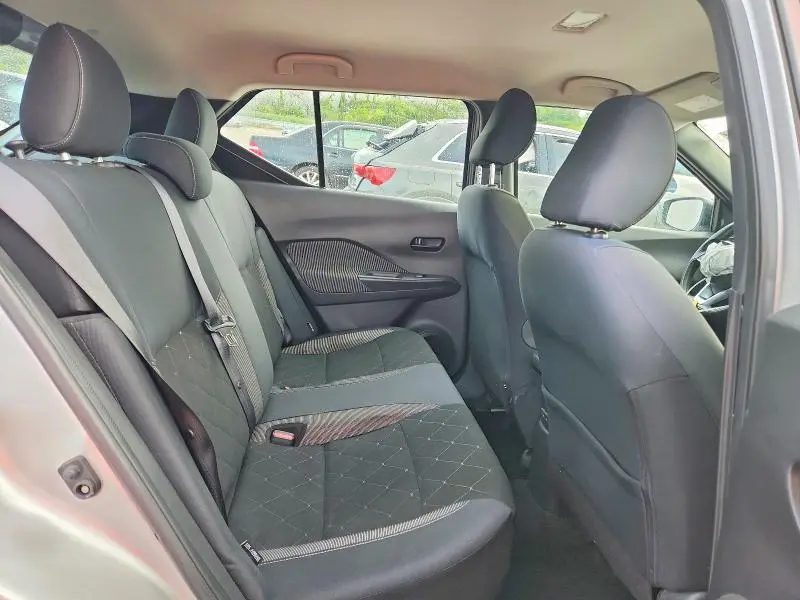 2020 NISSAN KICKS S  