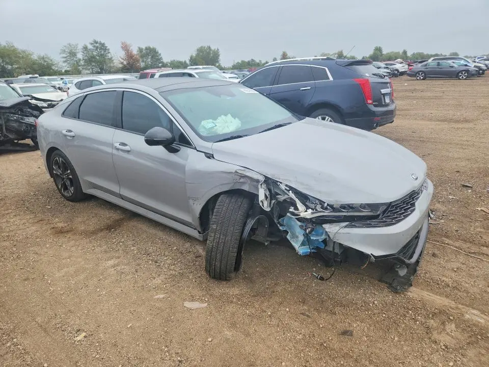 2021 KIA K5 GT LINE  