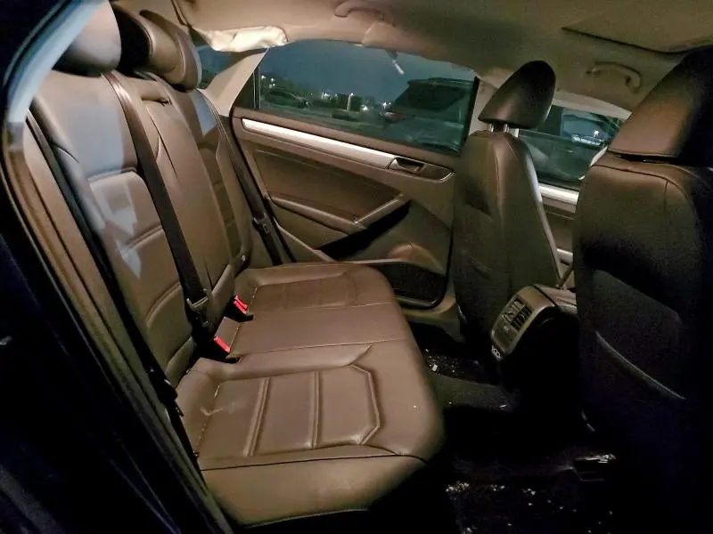 2019 VOLKSWAGEN PASSAT WOLFSBURG  