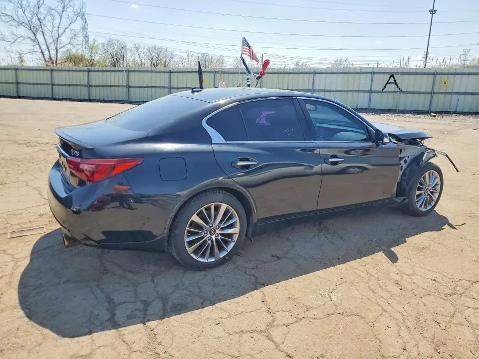 2018 INFINITI Q50 2.0T LUXE  