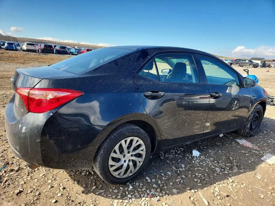 2018 TOYOTA COROLLA LE  