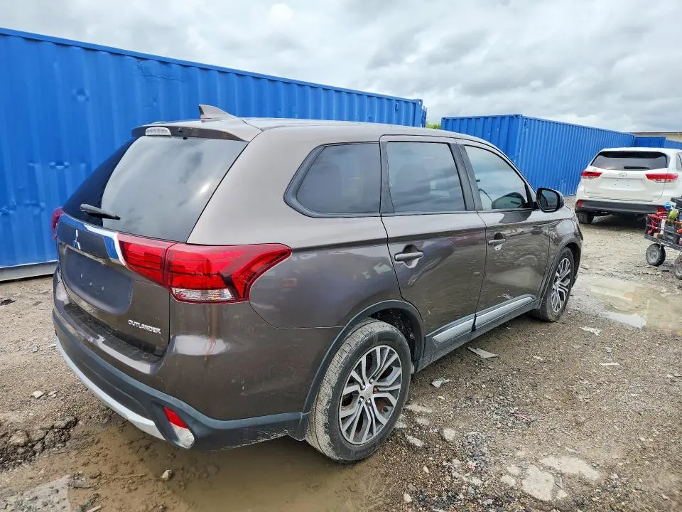 2018 MITSUBISHI OUTLANDER ES  