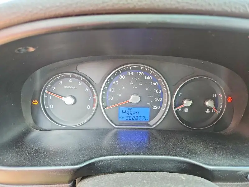 2011 HYUNDAI SANTA FE GLS  