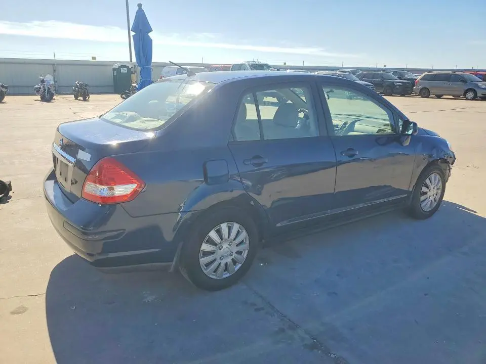 2010 NISSAN VERSA 1.8 S  