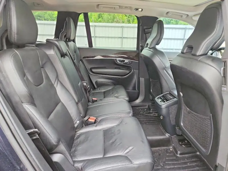 2019 VOLVO XC90 T6 MOMENTUM  