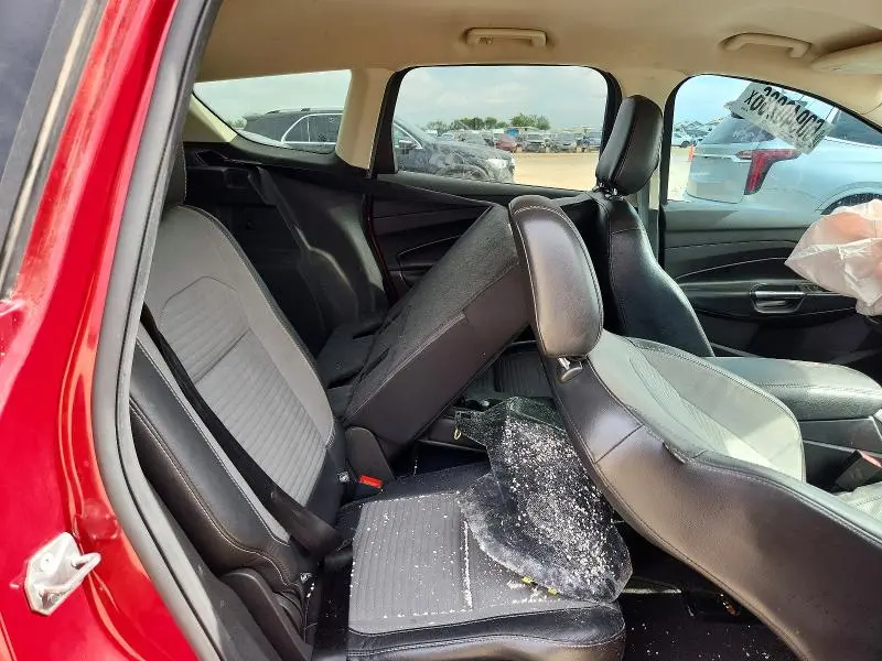 2019 FORD ESCAPE SE  