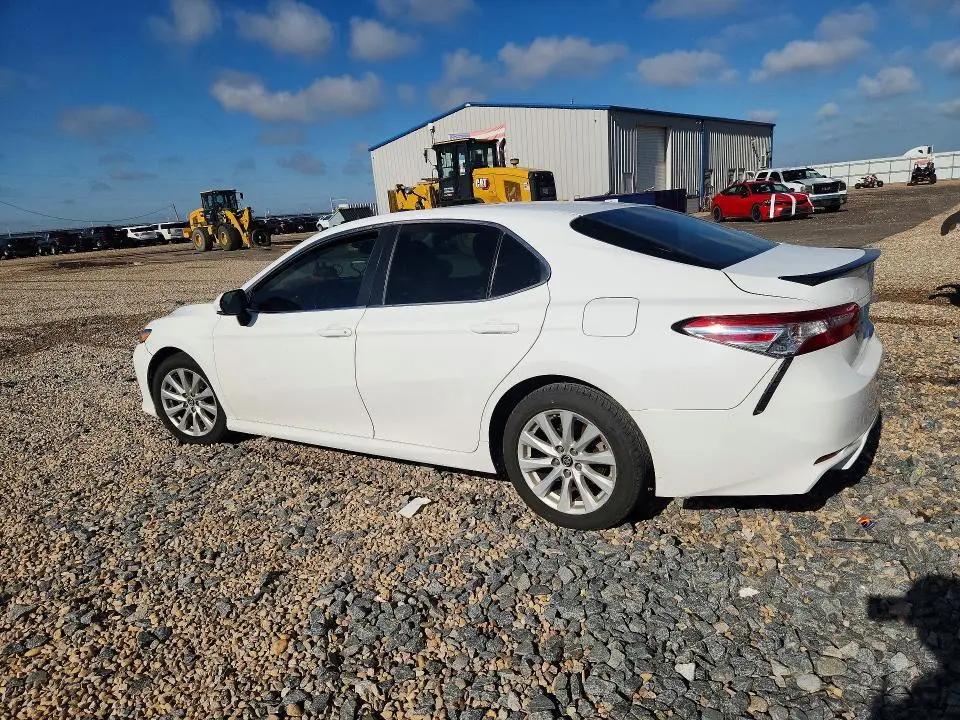 2018 TOYOTA CAMRY LE  