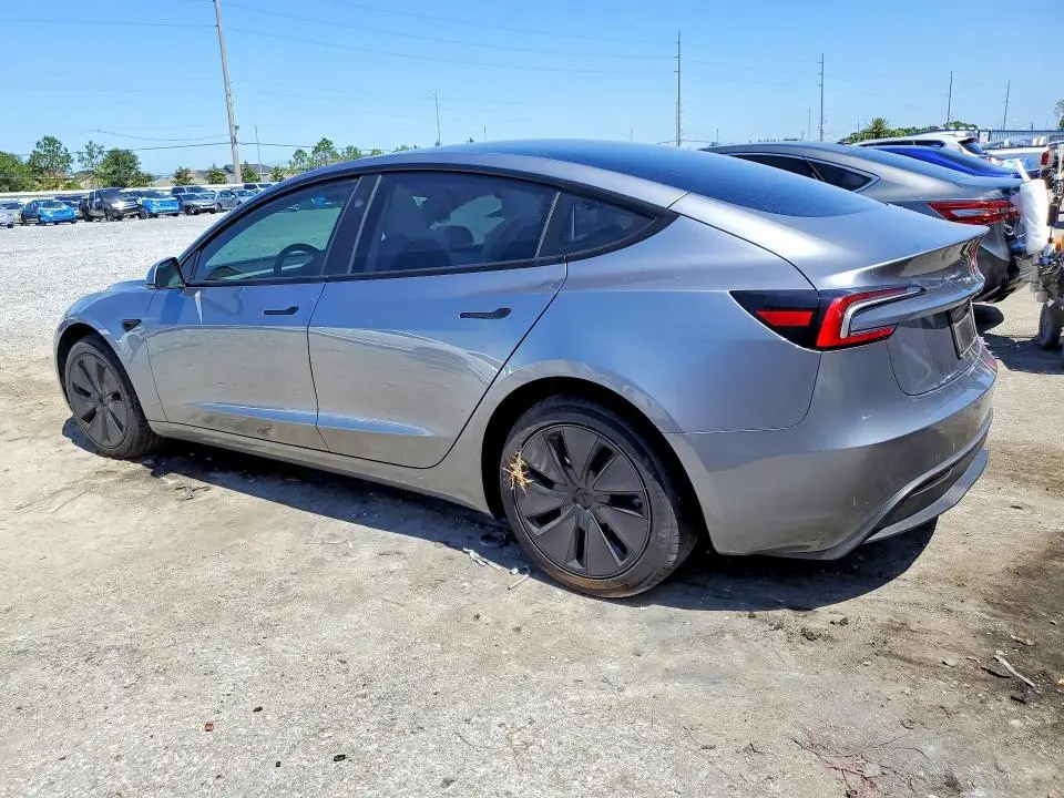 2025 TESLA MODEL 3   