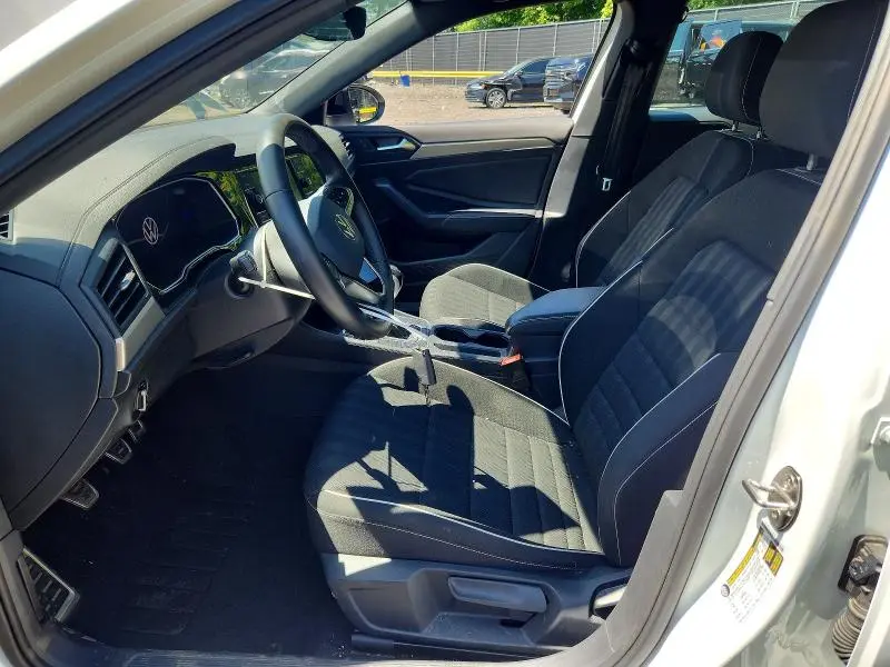 2024 VOLKSWAGEN JETTA SPORT  