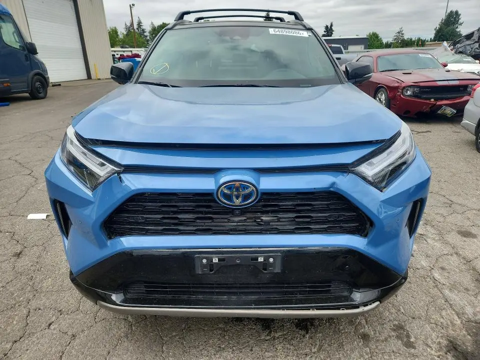 2024 TOYOTA RAV4 XSE  