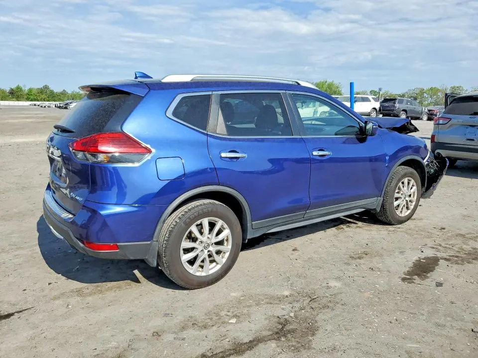 2017 NISSAN ROGUE SV  
