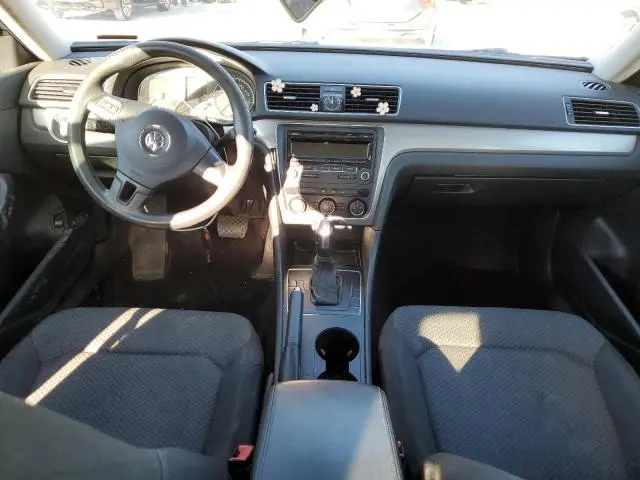 2015 VOLKSWAGEN PASSAT S  